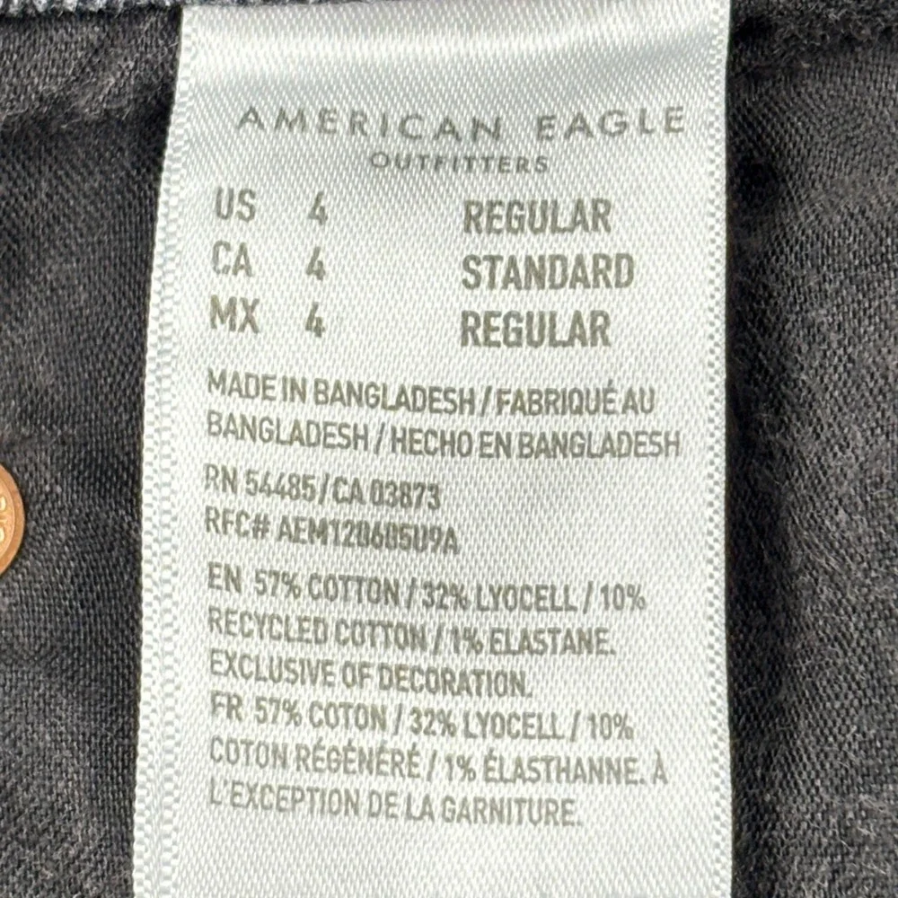 American Eagle Womens 4 Regular Black Washed Distressed High Rise Mom Jeans 4049